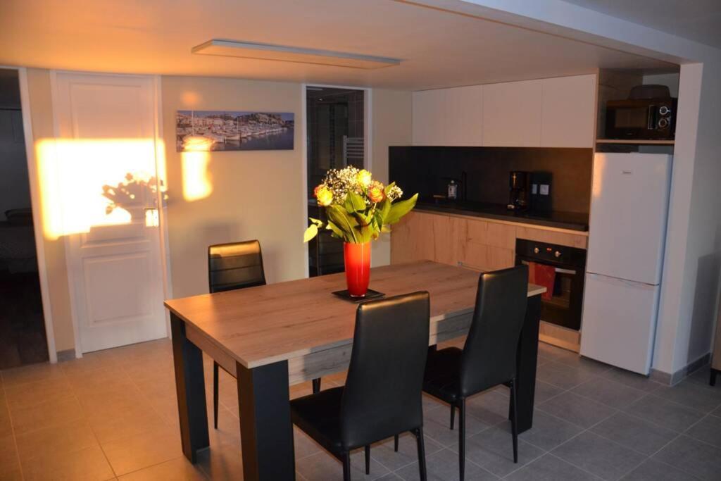 Apartament Vue Sainte Victoire, Proche Aix-En-Provence Pourrieres Zewnętrze zdjęcie