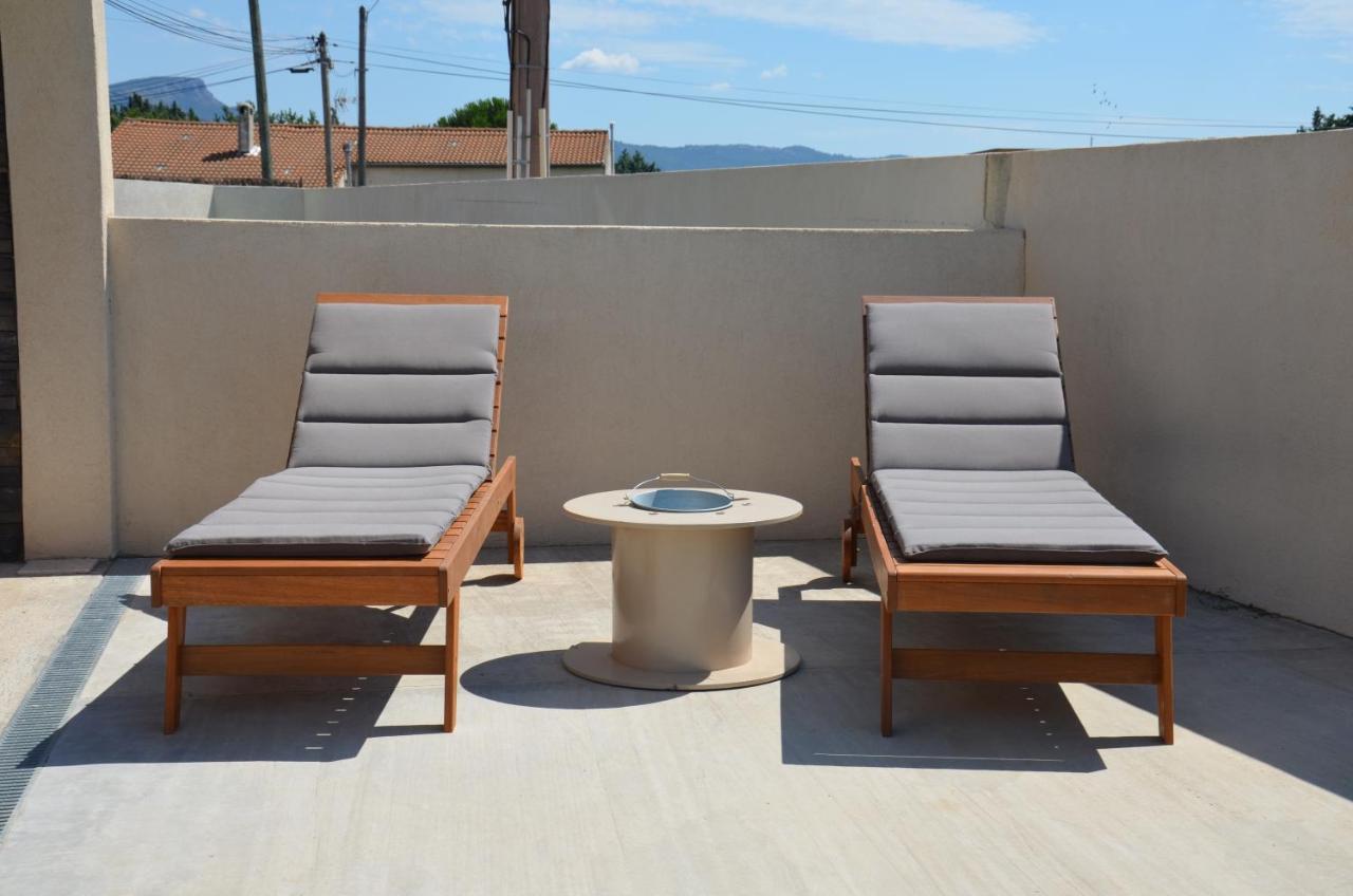 Apartament Vue Sainte Victoire, Proche Aix-En-Provence Pourrieres Zewnętrze zdjęcie